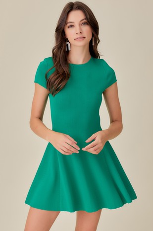 green dress